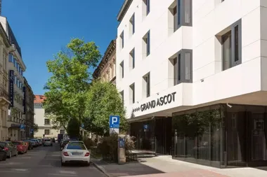 Hotel butikowy w centrum Krakowa — dlaczego firmy wybierają Grand Ascot na wyjazdy służbowe?