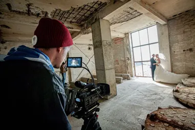 Jak wybrać fotografa ślubnego, którego styl pasuje do Waszej uroczystości?