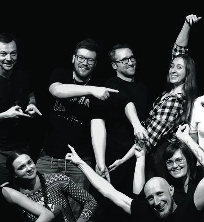 Grafika promocyjna wydarzenia Jakoś to będzie – warsztaty impro od podstaw