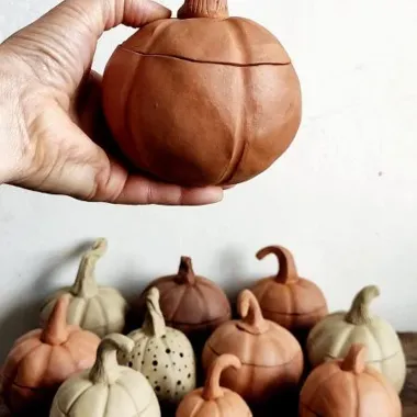 Grafika promocyjna wydarzenia Ceramiczna Fabryka Pomysłów: Dary jesieni