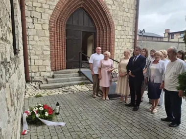 Dom przy Kolejowej i wielki dorobek. Miasteczko Śląskie uczciło ks. prof. Sobańskiego