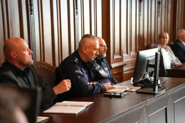 Policja dementuje plotki o „challenge’u” i zwiększa obecność przy szkołach