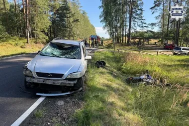 Wyprzedzanie zakończyło się zderzeniem z motocyklem. 68-latek pod lupą policji