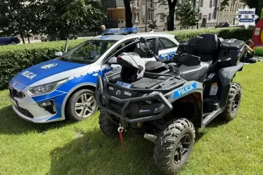 Radiowozy i policyjny quad przyciągnęły dzieci w Tarnowskich Górach
