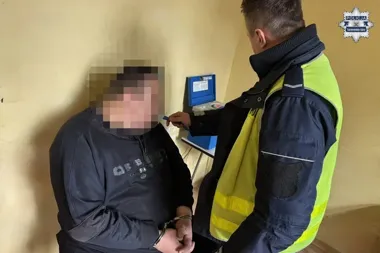 Krótka ucieczka w Tarnowskich Górach - kierowca miał promil i brak uprawnień