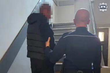 Najpierw skanery, potem perfumy - 50-latek wpadł przez monitoring