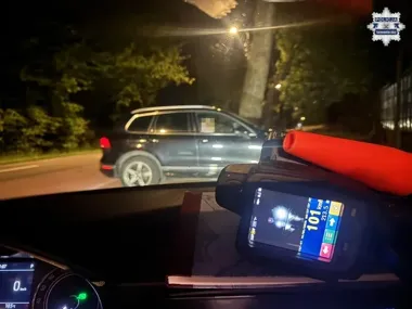 176 km/h w zabudowanym - tarnogórska drogówka zatrzymała dwóch kierowców