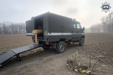 Dwa niewybuchy z II wojny znalezione w polach pod DK 94 - saperzy zabrali je