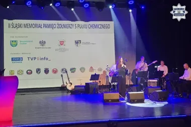 Tarnogórscy policjanci zagrali dla pamięci i wrócili z piątym miejscem