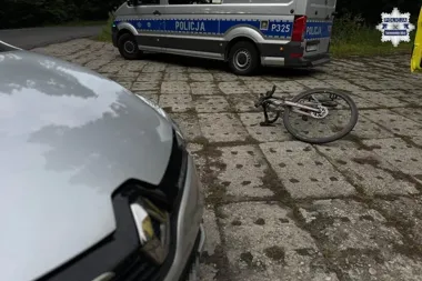 Poranny skręt w lewo zakończył się szpitalem dla rowerzystki w Tarnowskich Górach