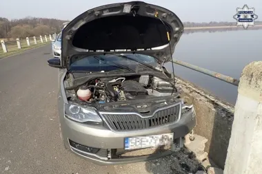 Zasłabł za kierownicą - Skoda uderzyła w beton przy Kozłowej Górze