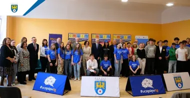 Targi edukacyjne odsłoniły kierunki – od lotnictwa po finanse młodzi wybierają szkoły