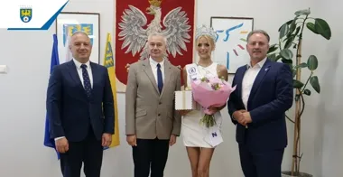 Miss Śląska 2026 w starostwie. Julia Flach szykuje się do krajowego finału