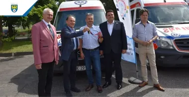 Nowy ambulans wzmacnia transport pacjentów w Tarnowskich Górach