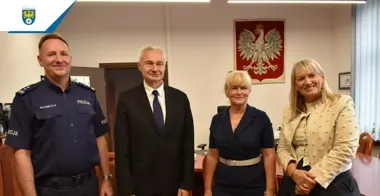 Klasy mundurowe z nowymi zajęciami. Szkoły podpisały porozumienia z policją